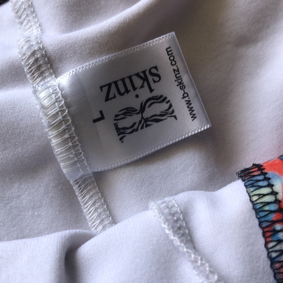 BSKINZ PICKLEBALL/TENNIS SKORT Woman’s Large - Picture 3 of 11